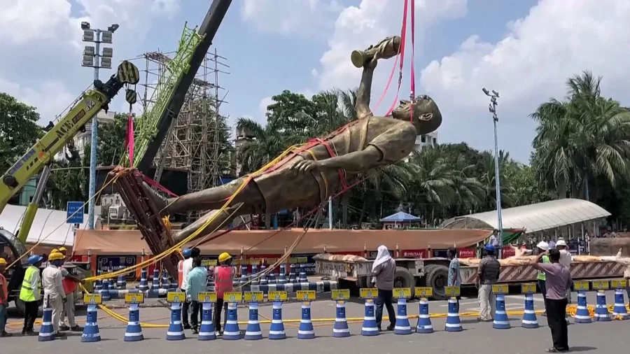 Messi’s 70-Foot Statue Removed Over Safety Concerns in India