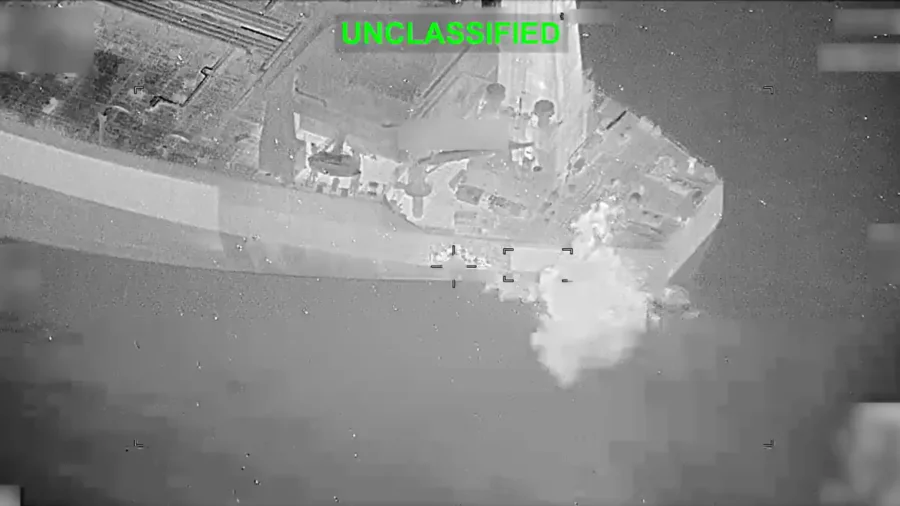 US Forces Disable Botswana-Flagged Tanker Approaching Iranian Island