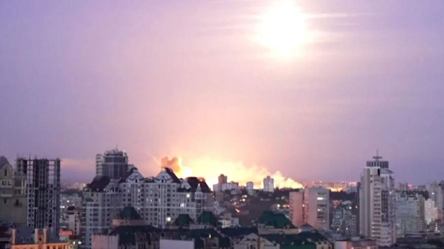 Blasts Shake Kyiv in Major Russian Attack, Fires Break Out Across the City