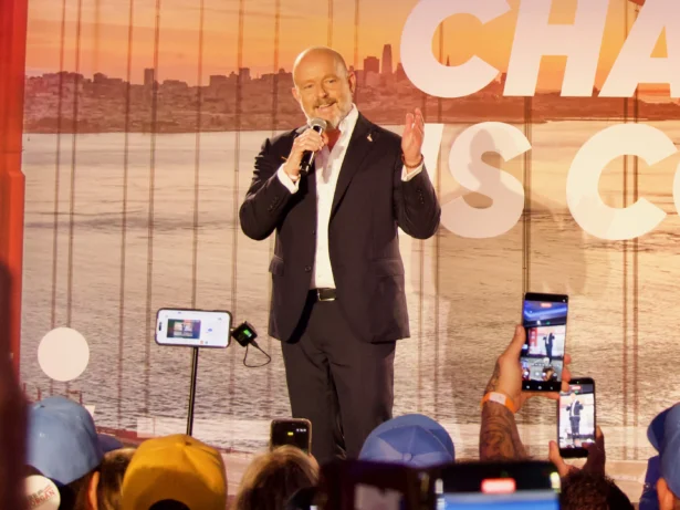 Republican gubernatorial candidate Steve Hilton speaks to supporters at his election watch party at the Hilton Waterfront Resort in Huntington Beach, Calif., on June 2, 2026. (Travis Gillmore/The Epoch Times)