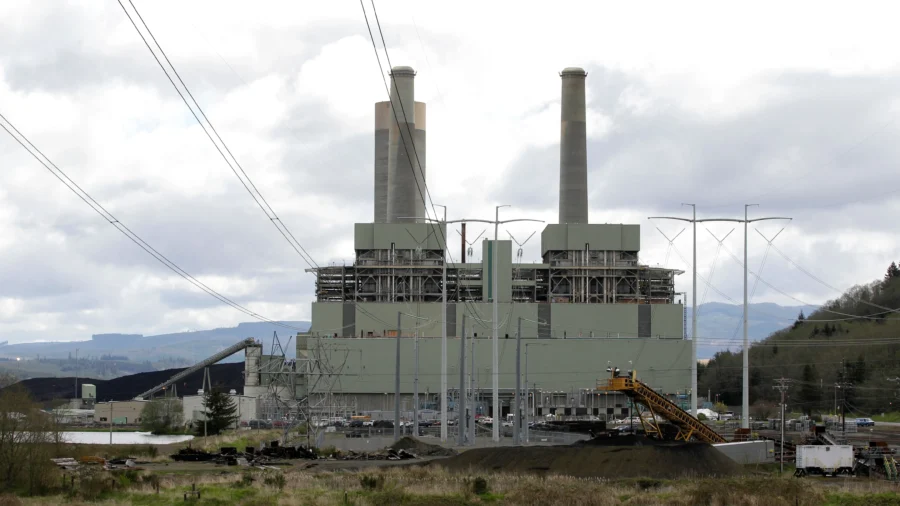 Trump Unveils $700 Million Investment in Coal Industry