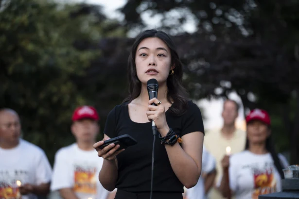 Joey Siu, Amnesty International Hong Kong overseas spokesperson, speaks during the Tiananmen Square massacre candlelight vigil held at the Victims of Communism Memorial in Washington on June 4, 2026. (Madalina Kilroy/The Epoch Times)