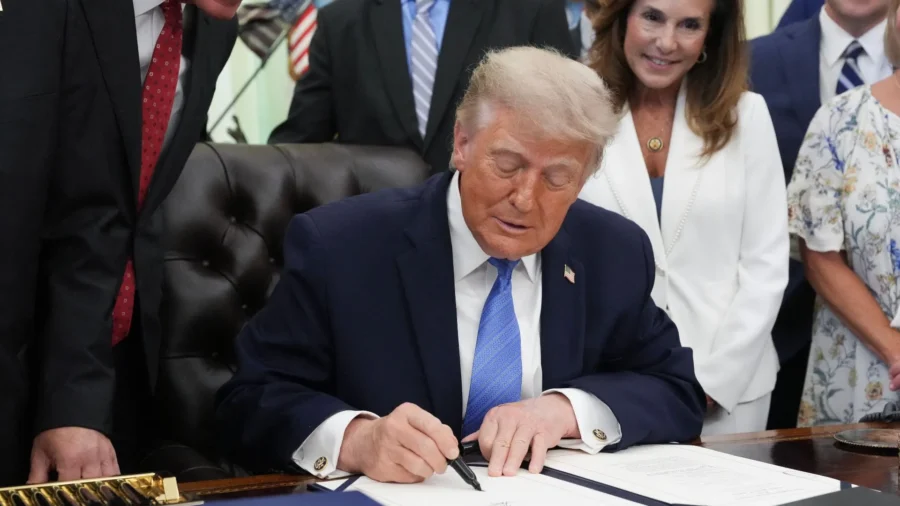 Trump Says AI Companies Will Agree to 'Giving Back' to the Public