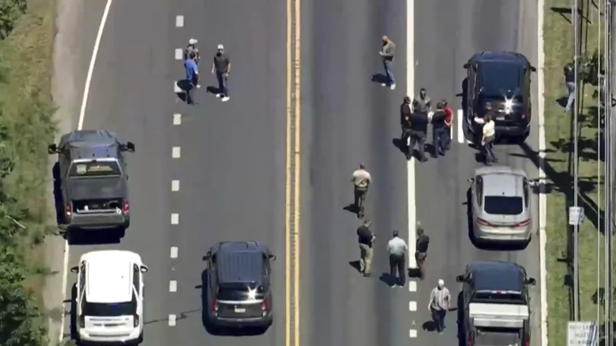 Illegal Immigrant Strikes ICE Agent With Vehicle During Stop in New Jersey: Police