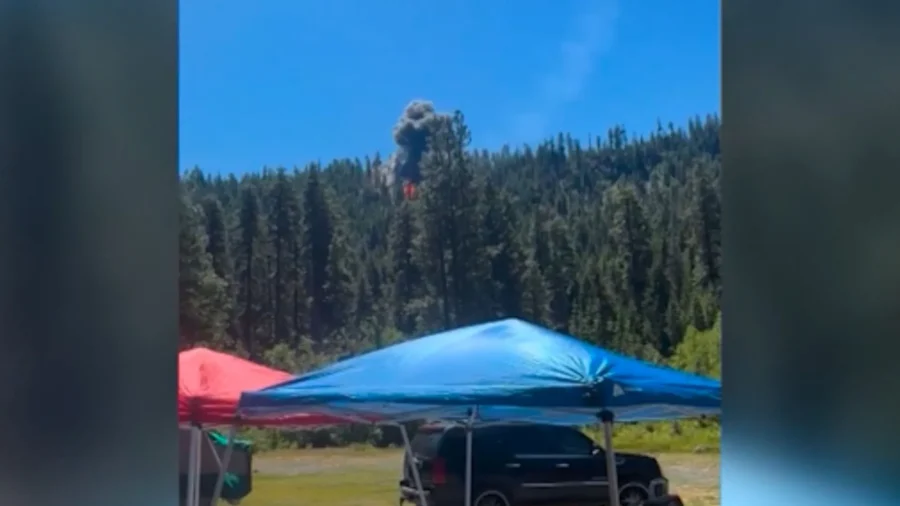 Military Plane Crashes Into Mountain in Washington State