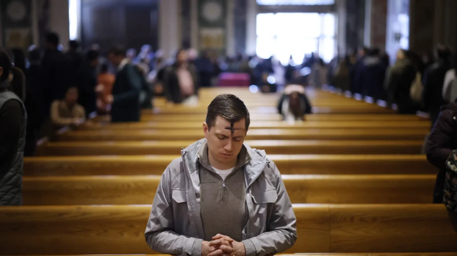 Majority of Americans Say It Would Be Good for Society If More People Were Religious: Poll