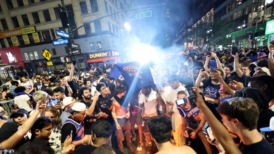 NYC Gears up for Knicks Parade