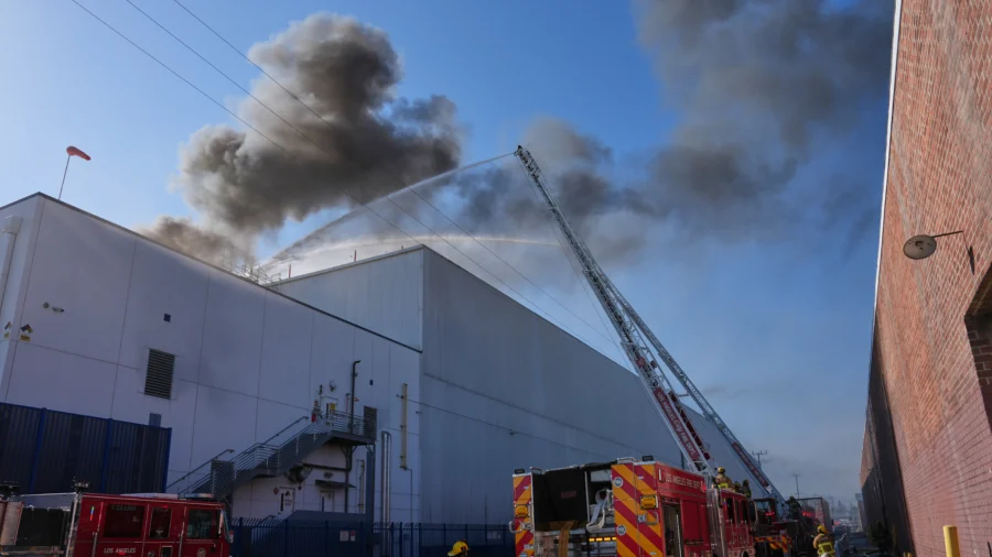 Warehouse Fire Forces Los Angeles Residents to Shelter in Place
