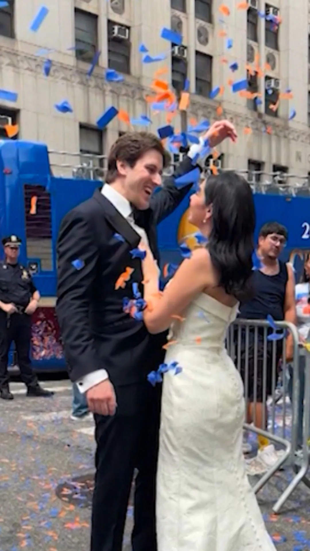 New York City Couple Gets Married During Knicks Parade