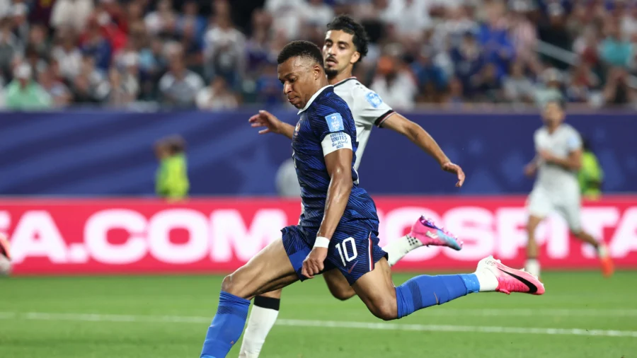 Kylian Mbappé of France Scores 2 Goals to Reach 16 in World Cup Career, Tying for 2nd Most