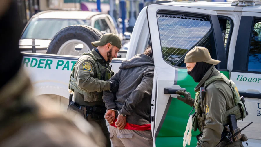 Appeals Court Says Federal Government Can Fast-Track Deportations