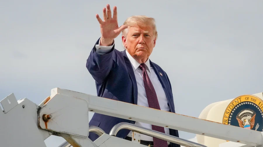 Trump: Iran Says No Tolls Sought in Strait of Hormuz