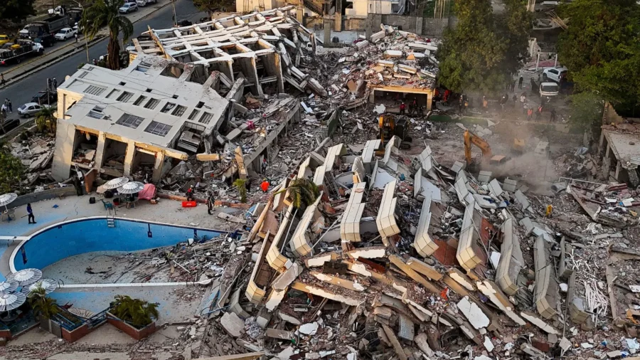 Drone Video Shows Collapsed Chavez-Era Housing Complex After Venezuela Quakes