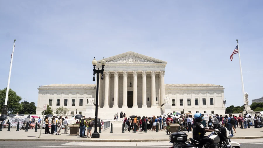 Key Takeaways from Supreme Court’s Decision on Birthright Citizenship 