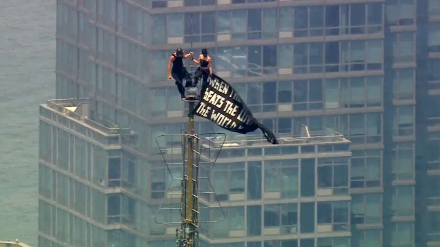 Couple Charged With Felonies After Climbing Empire State Building Antenna in Dramatic Engagement Stunt