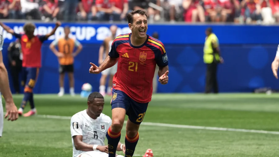Mikel Oyarzabal's 2 Goals Send Dominant Spain Past Austria 3–0 and Into Round of 16 at the World Cup