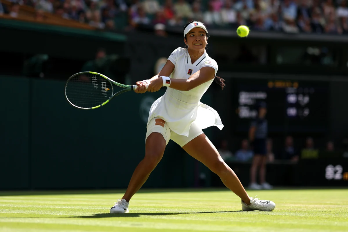 Reigning Wimbledon Champion Swiatek Ousted in 3rd Round