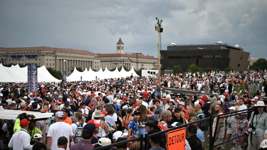 Thunderstorm Forces Evacuation at National Mall Before Trump's America 250 Speech