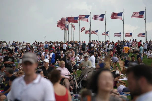 Americans from across the country gather on the National Mall in Washington for Independence Day celebrations on July 4, 2026. (Madalina Kilroy/The Epoch Times)