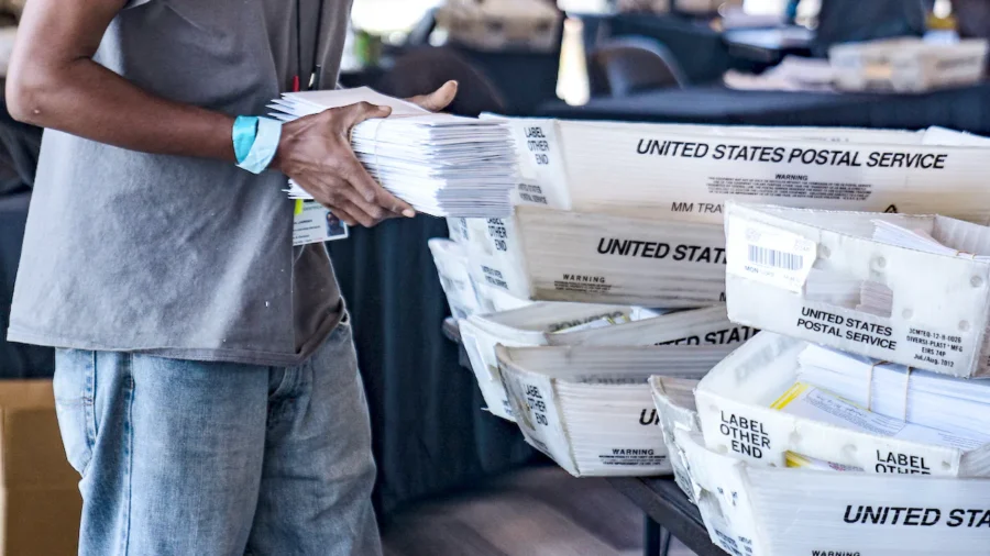 Judge Blocks DOJ From Obtaining Names of 2020 Election Workers in Georgia