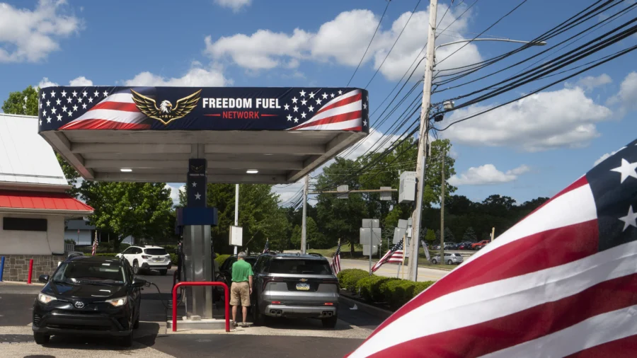 ‘Freedom Fuel’ Low-Priced Gas Stations Open: Here’s Where