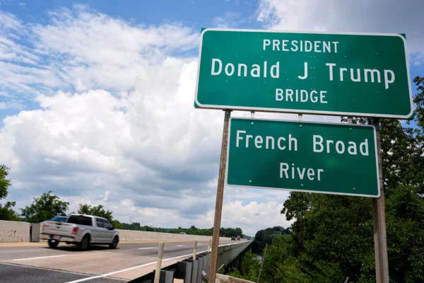 Tennessee Bridge on I-40 Renamed for Trump