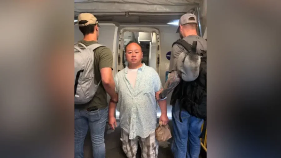 US Deports Illegal Immigrant Convicted of Sexually Abusing 10-Year-Old Girl