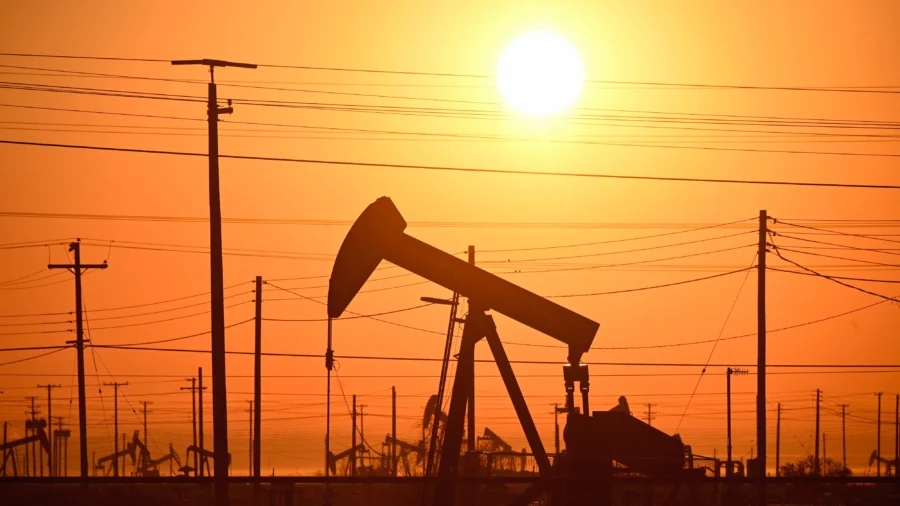 United States Retains Spot as World’s Top Oil Producer