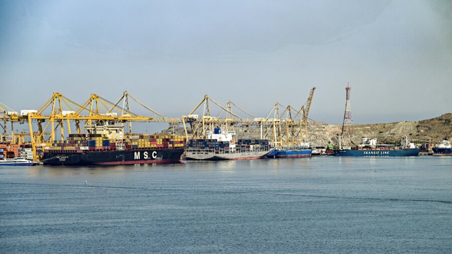 US Forces Launch New Strikes on Iran Following Attack on Ship in Strait of Hormuz