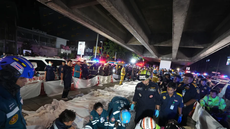 Fire Breaks out at a Pub in Bangkok, Killing at Least 27 People