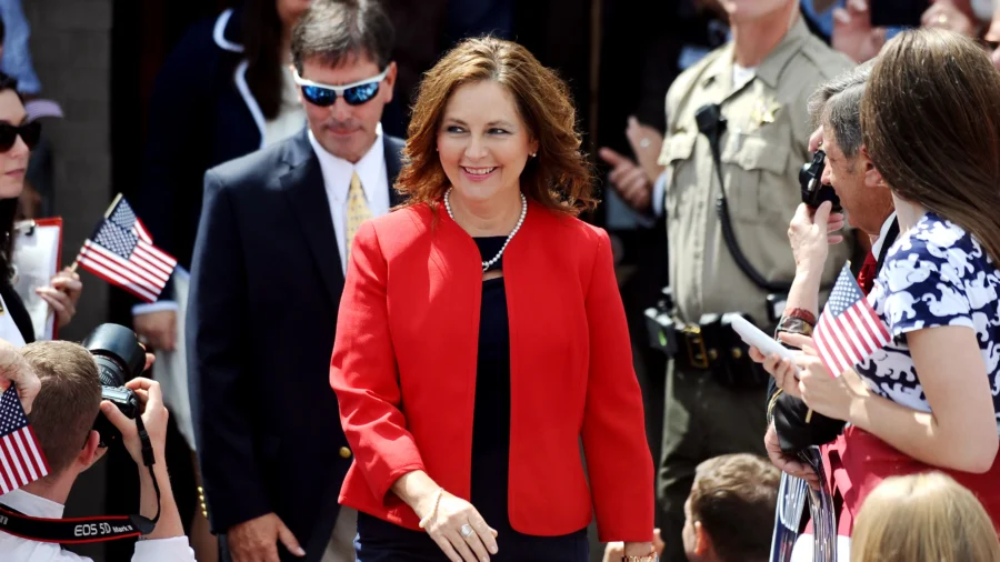 South Carolina Governor Appoints Lindsey Graham’s Sister to Serve Remainder of His Term