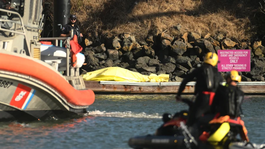 1 Dead, 2 Missing After Boat Sinks Near Alcatraz Island Off San Francisco