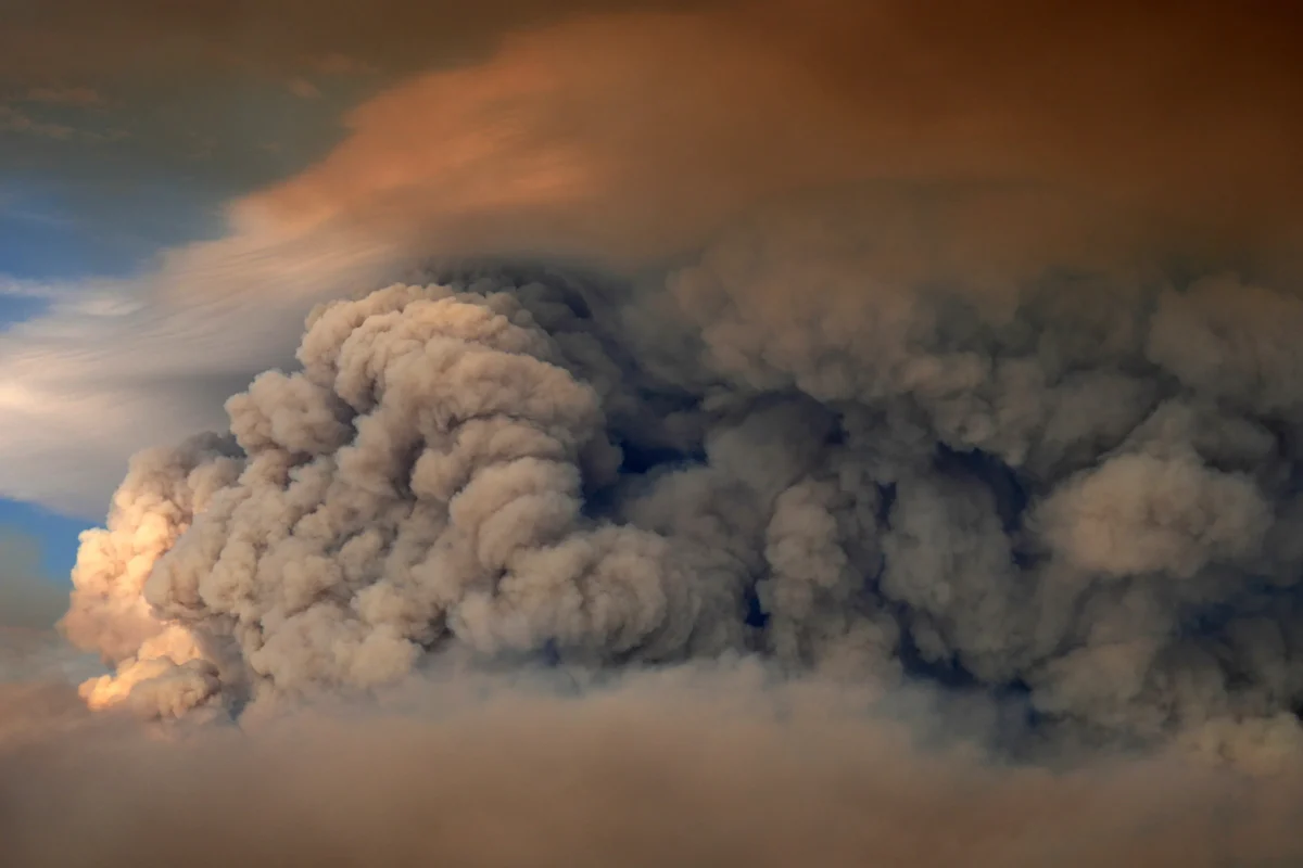Smoke From Wildfires Choke Northern Minnesota, Prompting State of Emergency and Air Quality Alert