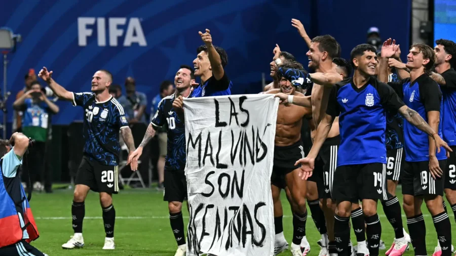 UK Seeks FIFA Probe Over Argentina's Falklands Banner After England World Cup Defeat