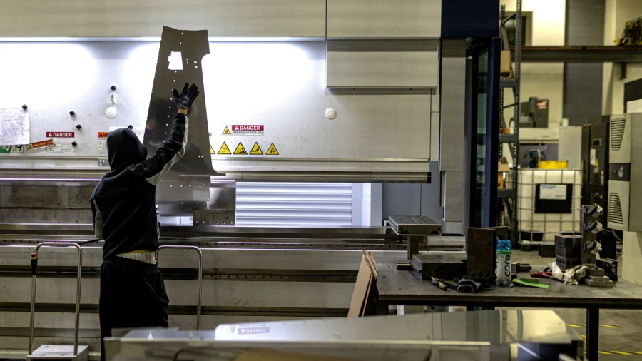 Trump Signs Proclamation to Adjust Tariffs on Aluminum Imports