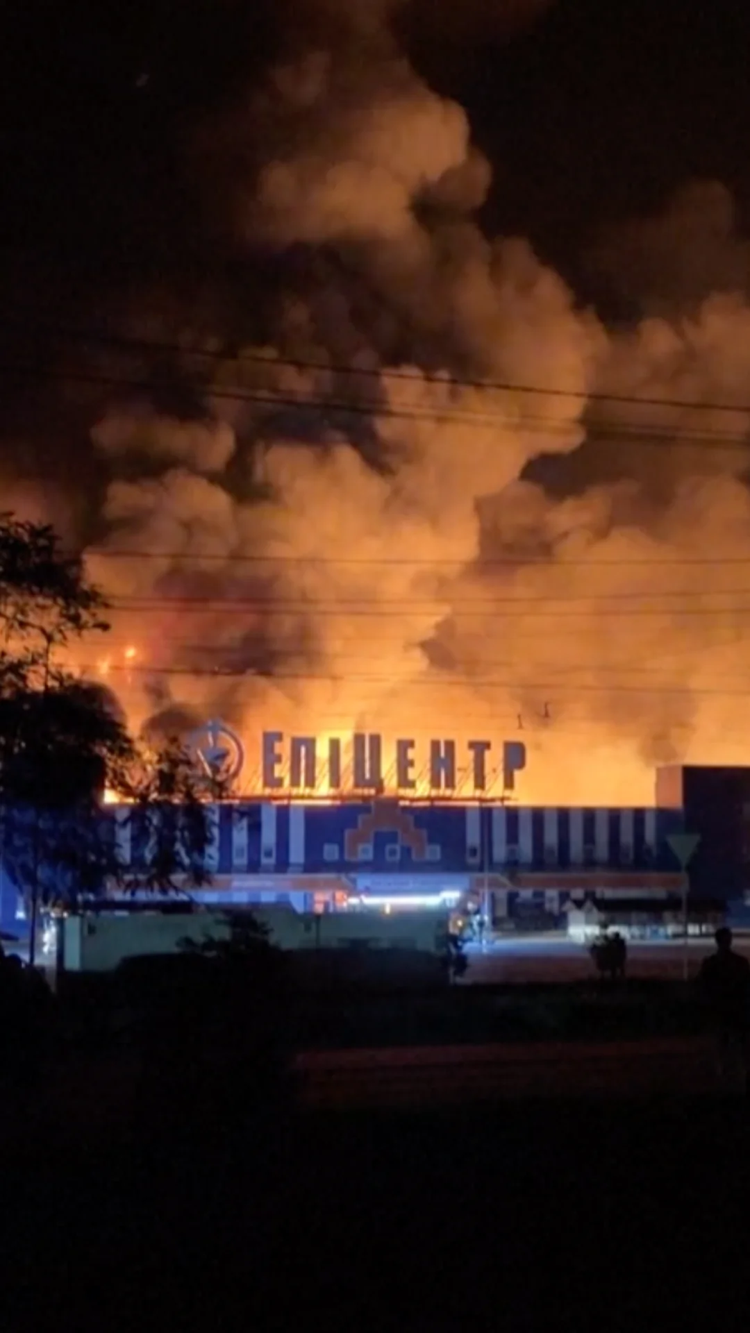 Fire Engulfs Large Hardware Store in Ukraine’s Sumy After Russian Drone Attack