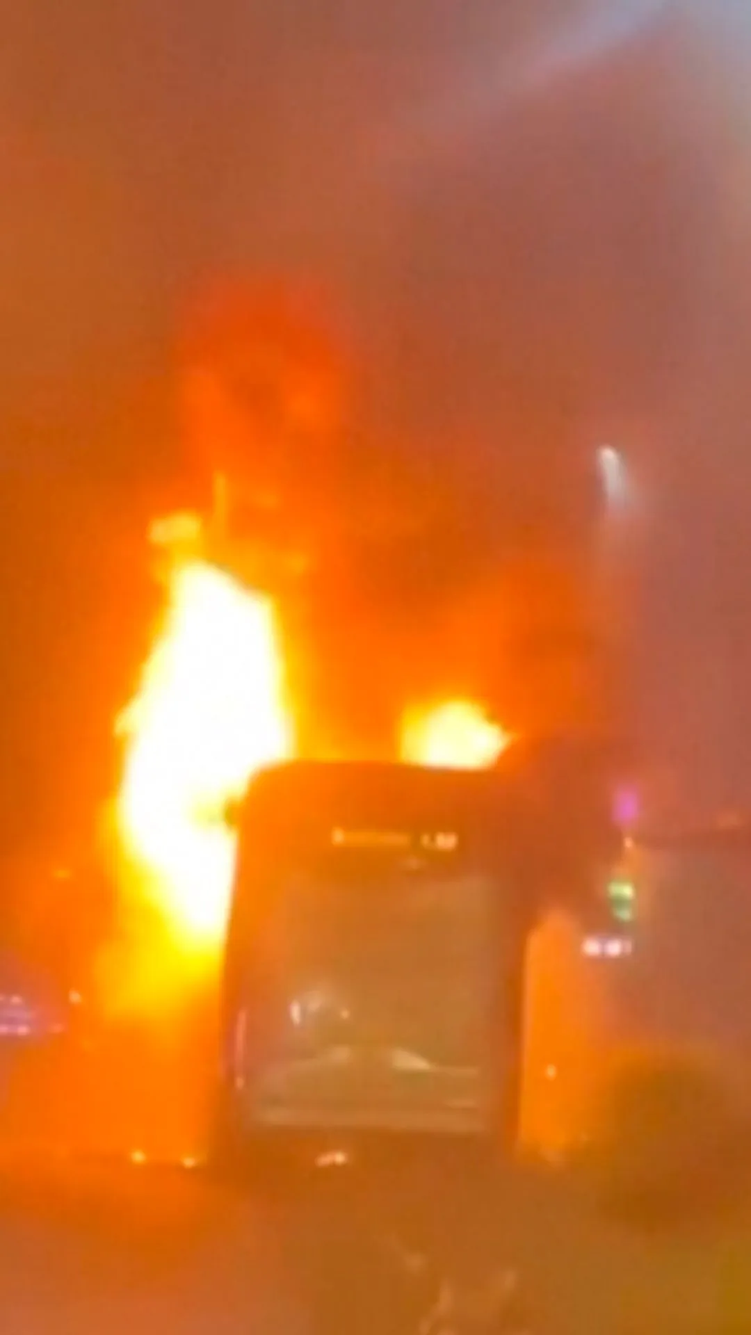 Vietnam Bus Fire Kills 7 Passengers