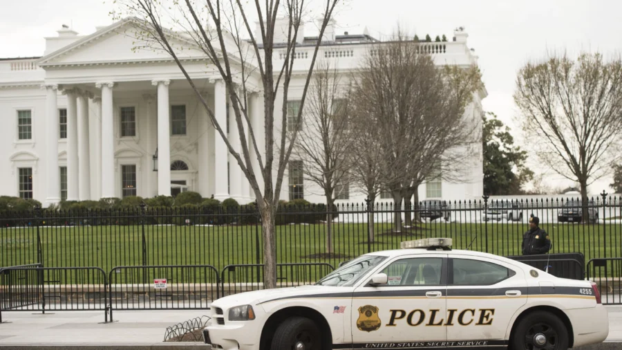 US Secret Service Holds Media Briefing