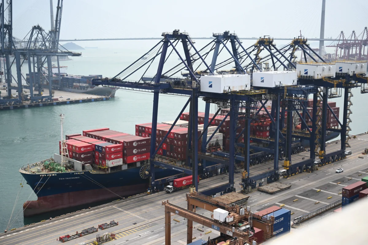 Trump Imposes Tariffs on 60 Countries Over Forced Labor