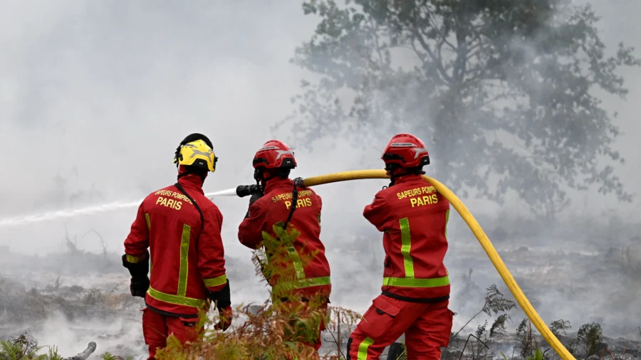 LIVE NOW: Views of Wildfires in France and Spain (July 27)