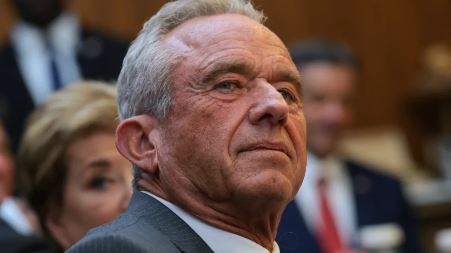 RFK Jr. Tells Trump Answer Coming From Research Into Autism Causes