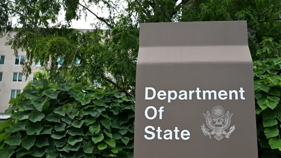 US to Make Visa Bond Program Permanent for People From Dozens of Countries