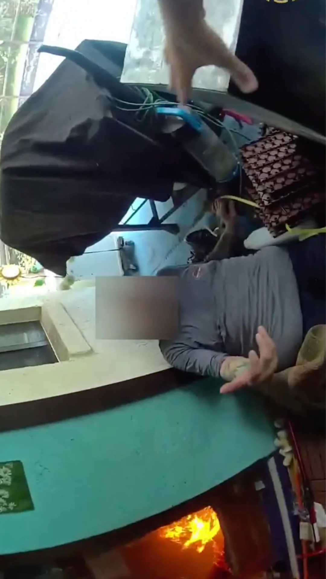 Florida Deputies Rescue Man From House Fire