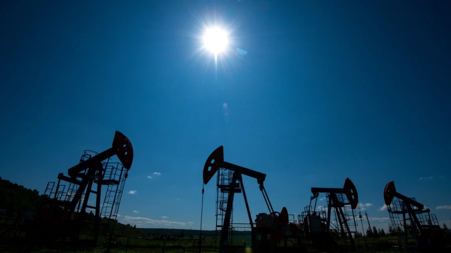 Oil Ticks up After Selloff as Talks to End US–Iran War Remain Uncertain