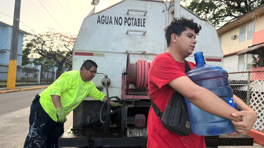 Puerto Rico Coordinates With Federal Agencies as Water Crisis Deepens