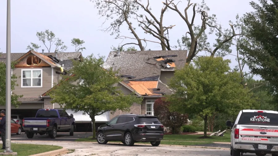 2 Dead, Nearly 800,000 Without Power as Severe Thunderstorms Tear Through Midwest