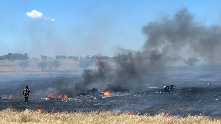 2 Dead After Military Helicopter Crashes in Texas