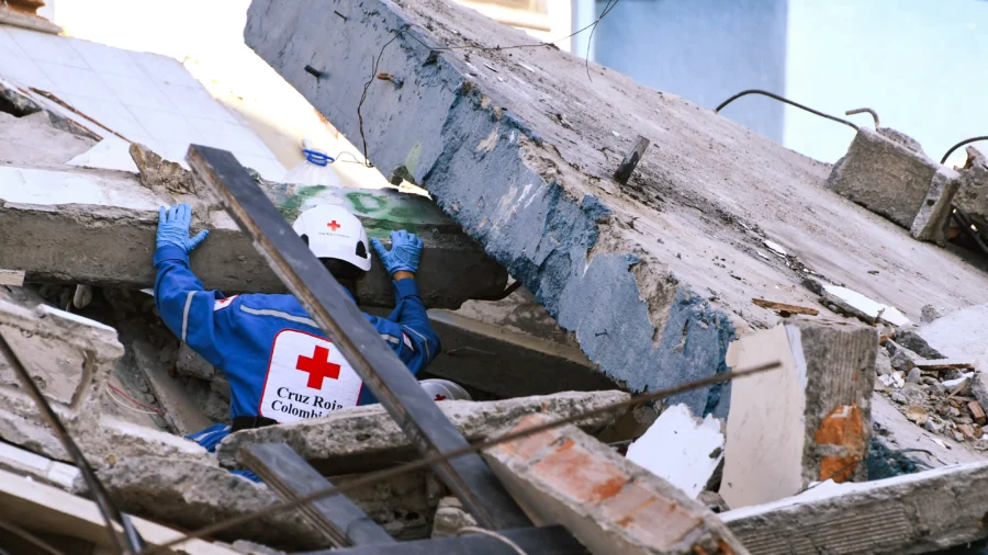 LIVE NOW: Search-and-Rescue Teams Continue Work After Colombia Earthquake