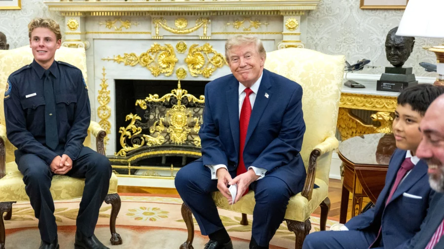 ‘He’s a Real Hero’: Trump Hosts California Lifeguard Ryder Williams at White House