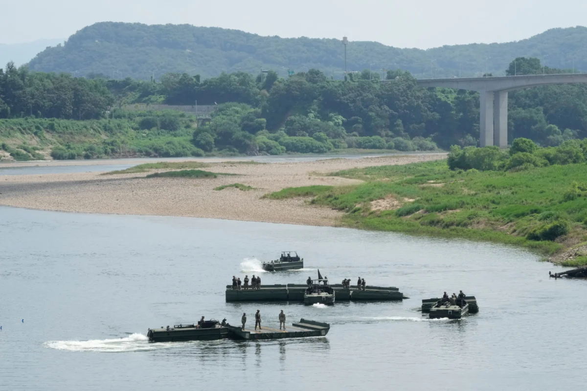 U.S. Army soldiers conduct a training exercise on a river in Yeoncheon, South Korea, near the border with North Korea, on Aug. 18, 2026. (Ahn Young-joon/AP)